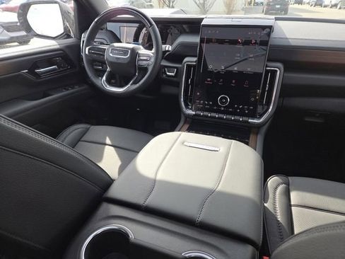 New 2026 GMC Yukon XL Denali w/ Denali Reserve Package AWD/4WD image 35