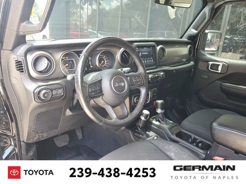 Used 2020 Jeep Wrangler Sport AWD/4WD image 19