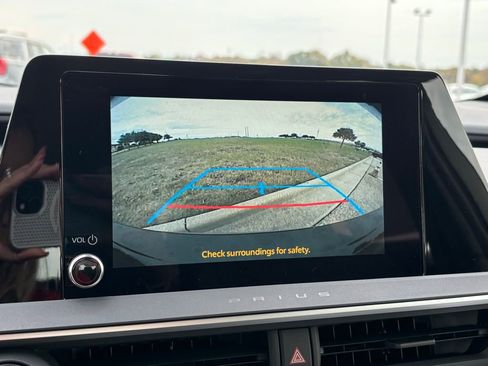 New 2026 Toyota Prius LE image 18