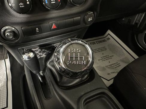 Used 2013 Jeep Wrangler Unlimited Sport AWD/4WD image 28