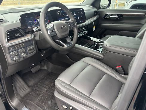 Used 2026 Chevrolet Tahoe Z71 w/ Comfort Package image 8