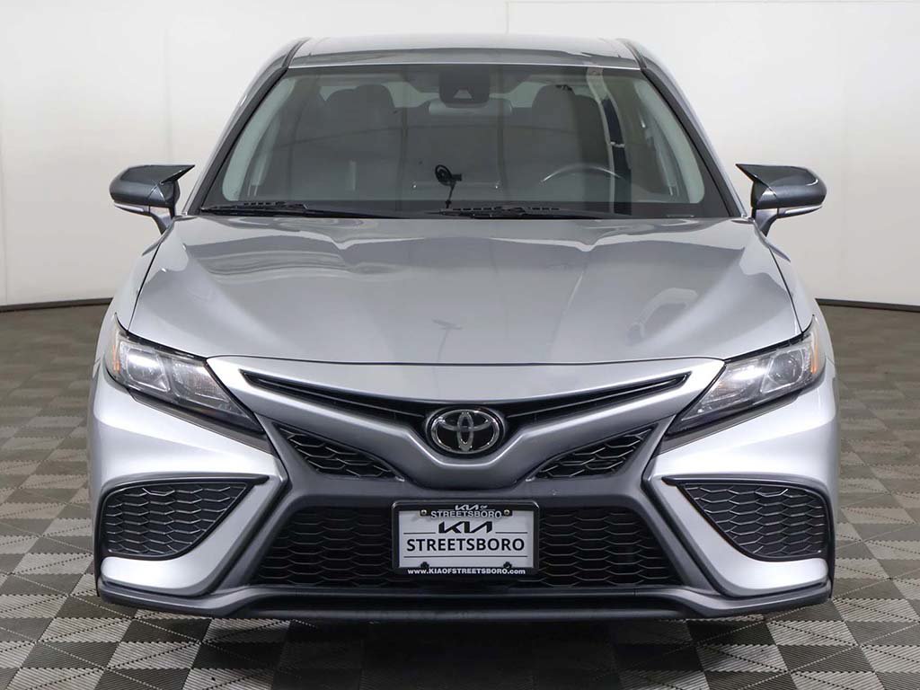 Used 2022 Toyota Camry SE FWD image 7