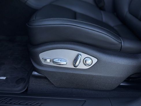 New 2026 Porsche Macan image 15