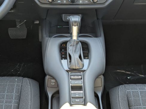 New 2026 Honda HR-V LX image 18