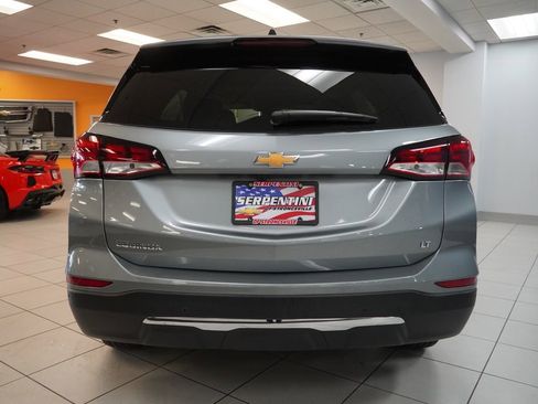 Certified 2024 Chevrolet Equinox LT FWD image 17