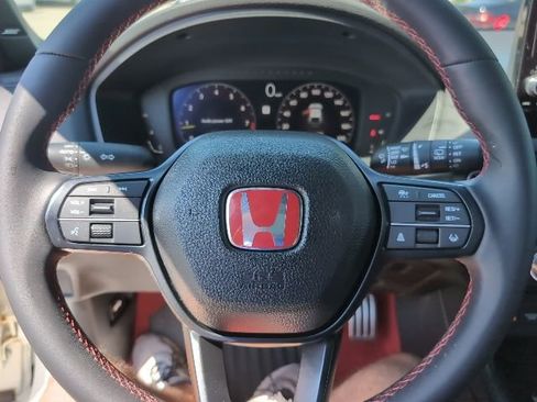 Used 2023 Honda Civic Type R image 12