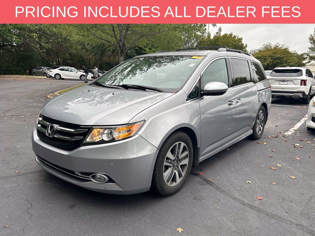 Used 2016 Honda Odyssey Touring Elite image 4