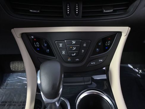 Used 2017 Buick Envision Premium w/ Driver Confidence Package AWD/4WD image 31