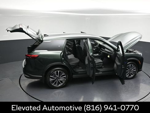 Certified 2026 INFINITI QX60 Luxe w/ Cargo Package AWD/4WD image 35