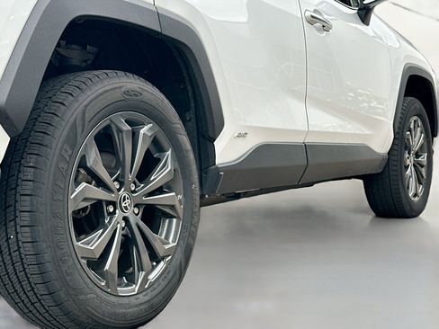 Used 2023 Toyota RAV4 Limited image 15