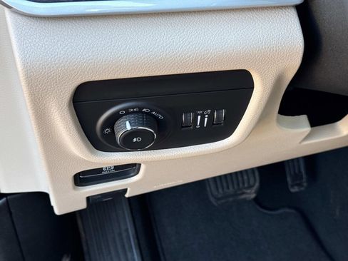 New 2026 Jeep Grand Cherokee Limited w/ Limited Altitude Package AWD/4WD image 25
