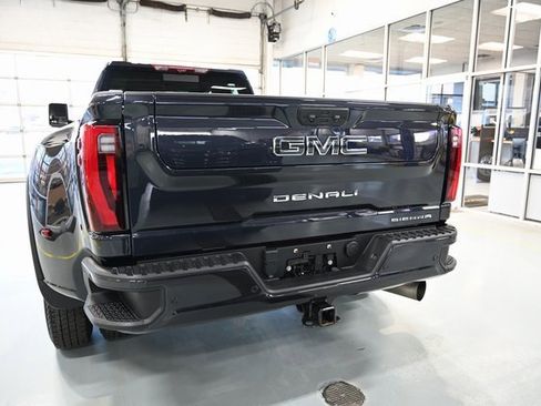 Used 2024 GMC Sierra 3500 Denali Ultimate image 6