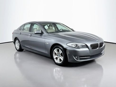 Used 2013 BMW 528i Sedan RWD image 3