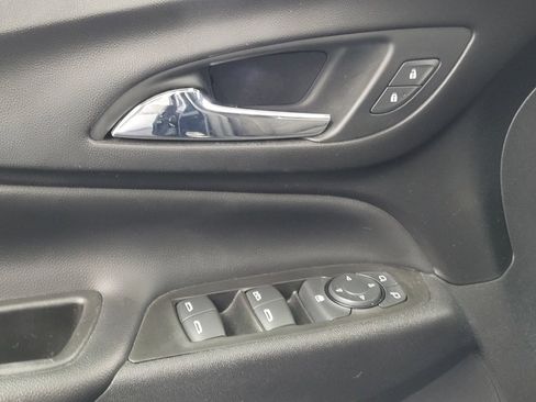 Used 2021 Chevrolet Equinox LT image 27