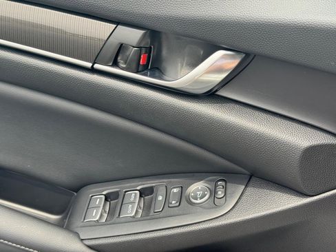 Certified 2022 Honda Accord Sport image 25
