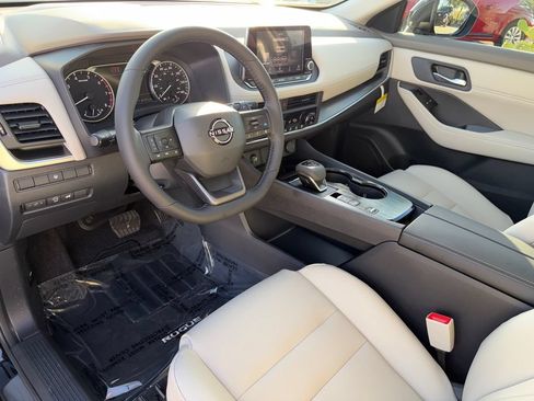 Used 2022 GMC Sierra 1500 AT4X AWD/4WD image 25
