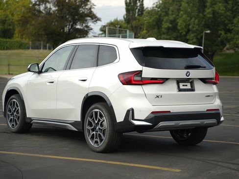 New 2026 BMW X1 xDrive28i w/ Convenience Package AWD/4WD image 3