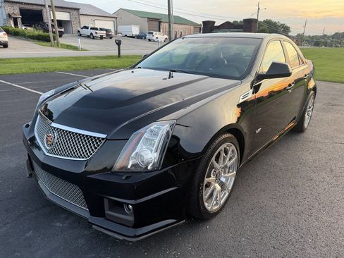 Used 2010 Cadillac CTS V RWD image 3