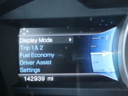 Used 2014 Ford Explorer XLT w/ Equipment Group 202A AWD/4WD image 47