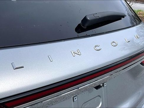 Used 2022 Lincoln Corsair AWD w/ Equipment Group 101A image 27
