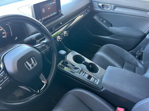 Used 2024 Honda Civic Sport image 10