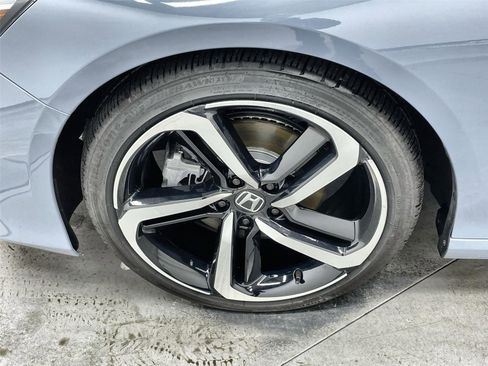 Used 2022 Honda Accord Sport image 10