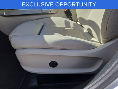 Used 2025 Mercedes-Benz GLB 250 image 17