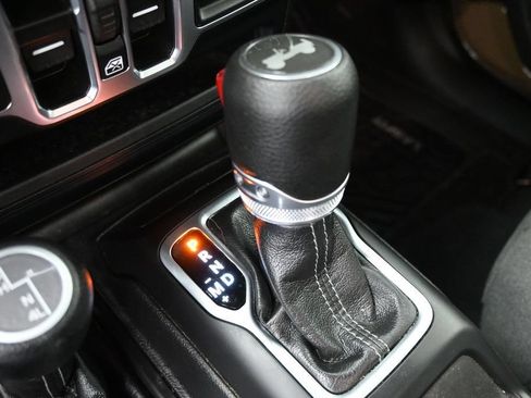 Used 2025 Jeep Wrangler Unlimited Sport AWD/4WD image 26
