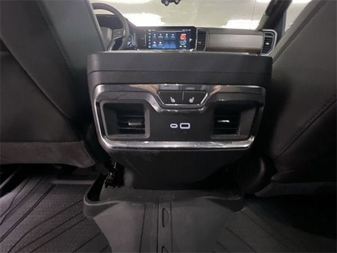 Certified 2025 Chevrolet Silverado 1500 High Country image 22