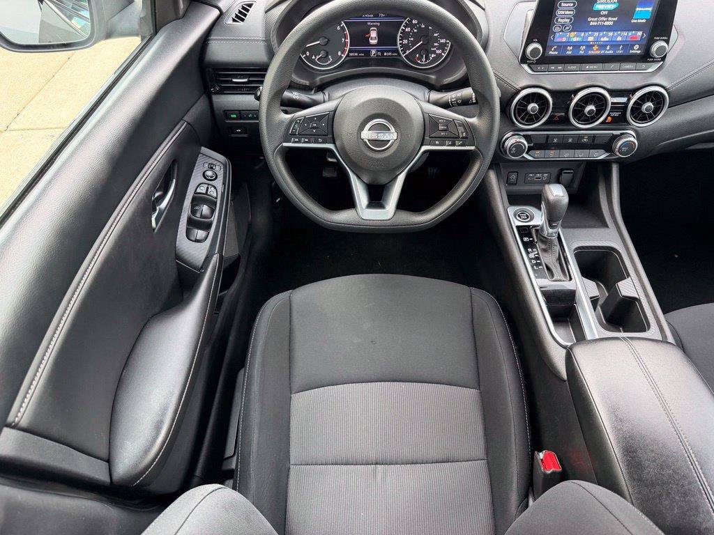 Used 2024 Nissan Sentra SV FWD image 9
