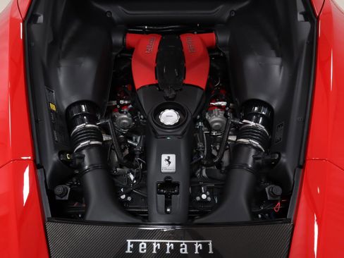 Used 2022 Ferrari F8 Tributo image 24