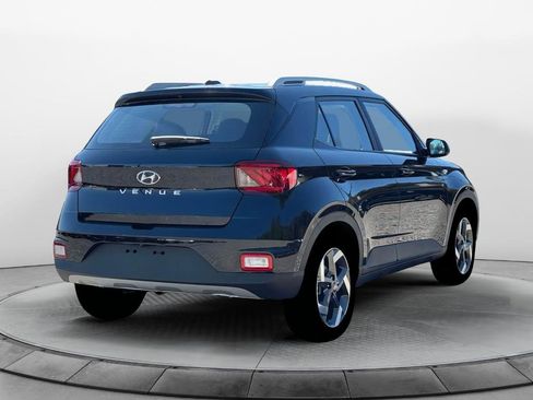 New 2026 Hyundai Venue SEL image 7