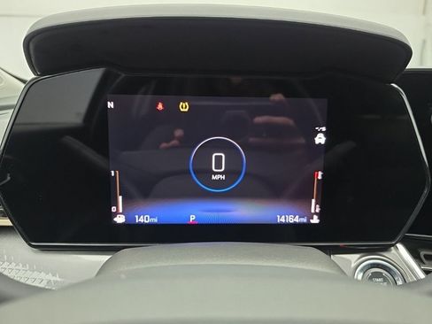 Used 2025 Chevrolet Trax ACTIV FWD image 24