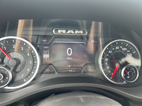 New 2026 RAM 1500 Express AWD/4WD image 10
