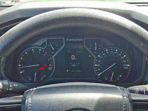 Used 2022 Toyota Tundra SR5 w/ SR5 Convenience Package AWD/4WD image 23