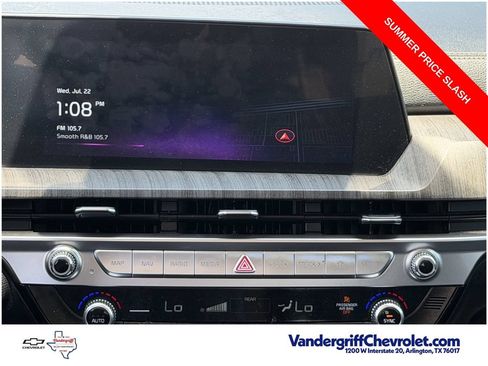 Used 2024 Kia Telluride EX w/ EX Captain's Chair Package FWD image 16