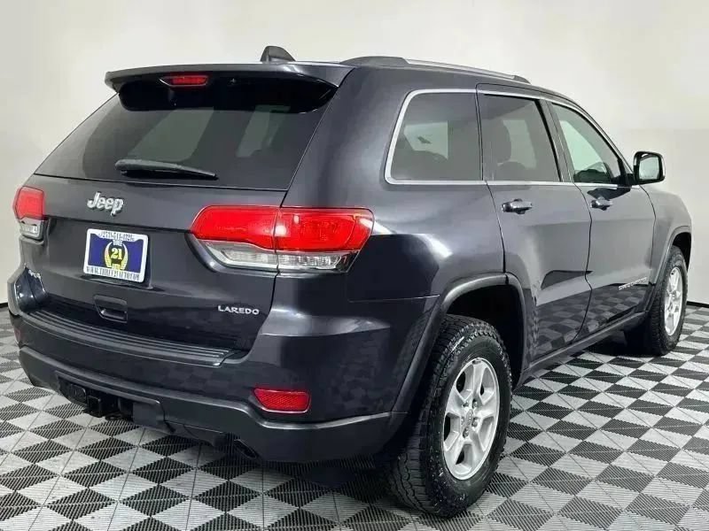 Used 2015 Jeep Grand Cherokee Laredo w/ Quick Order Package 23E AWD/4WD image 9