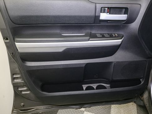 Used 2016 Toyota Tundra SR5 image 34