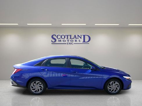 Used 2024 Hyundai Elantra SEL image 5