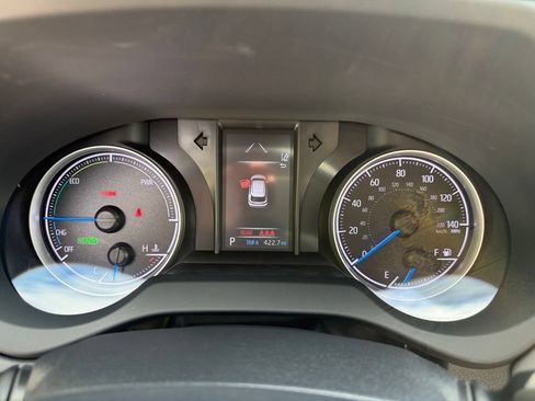 Used 2021 Toyota Venza LE AWD/4WD image 31