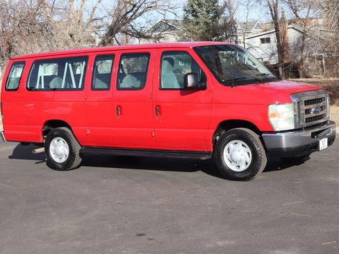 Used 2009 Ford E-350 and Econoline 350 Extended Wagon Super Duty image 2