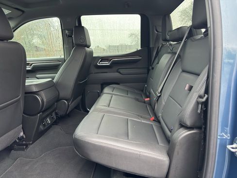 Used 2024 GMC Sierra 1500 SLT image 26