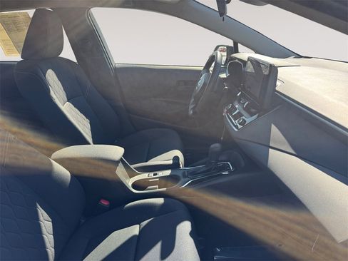 Used 2023 Toyota Corolla LE image 15