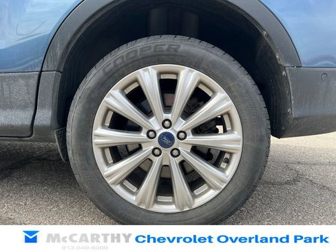 Used 2018 Ford Escape Titanium image 9