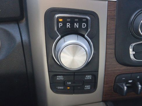 Used 2014 RAM 1500 Laramie w/ Convenience Group image 28