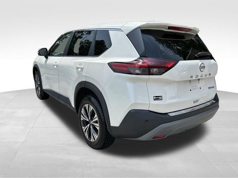 Used 2023 Nissan Rogue SV AWD/4WD image 3