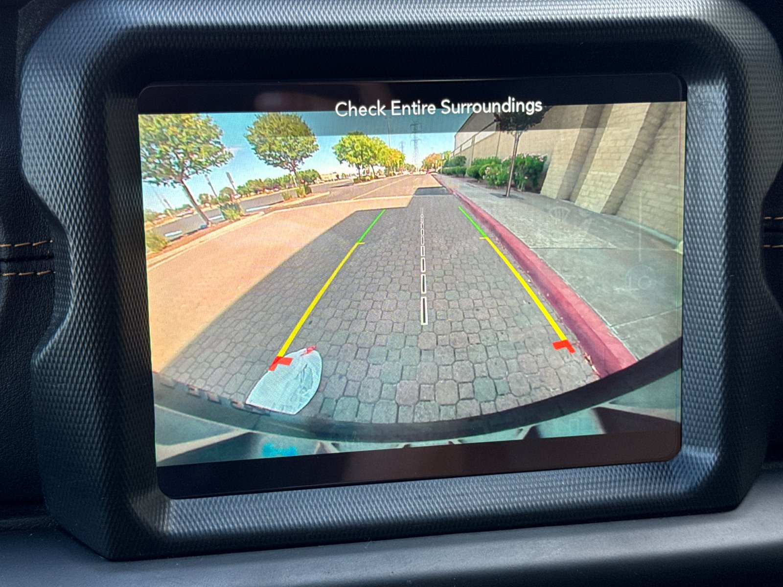 Used 2022 Jeep Wrangler Unlimited Sahara AWD/4WD image 22