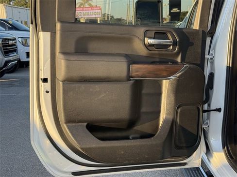 Used 2023 GMC Sierra 3500 SLT w/ SLT Convenience Package image 35