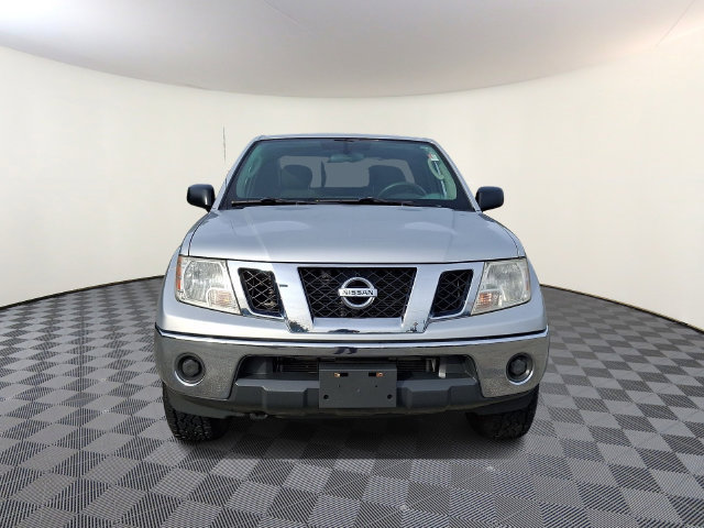 Used 2010 Nissan Frontier SE w/ SE Value Truck Pkg AWD/4WD image 2