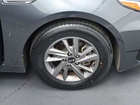 Used 2020 Kia Optima LX image 30